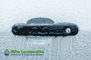 5 Ways to Open a Frozen Car Door - Ice Scraper